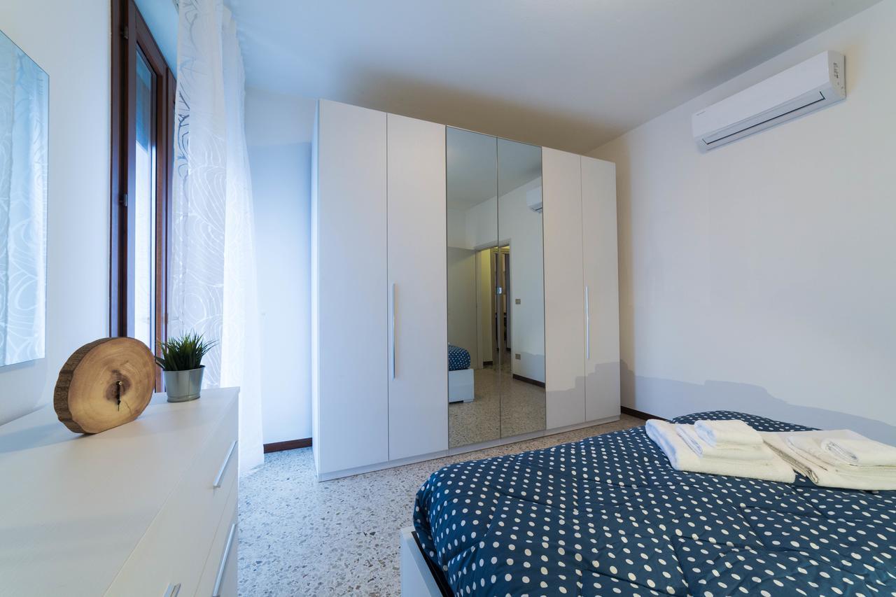 Isa Sirmione Apartments ภายนอก รูปภาพ