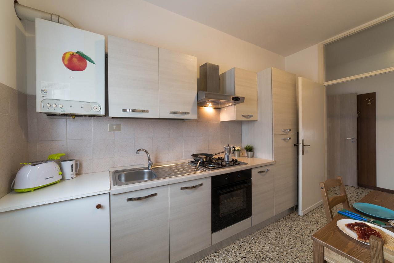 Isa Sirmione Apartments ภายนอก รูปภาพ