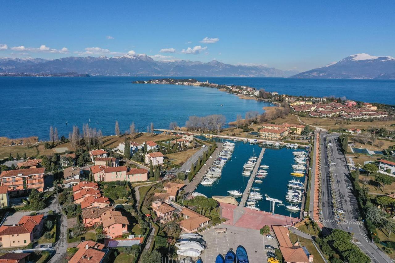 Isa Sirmione Apartments ภายนอก รูปภาพ