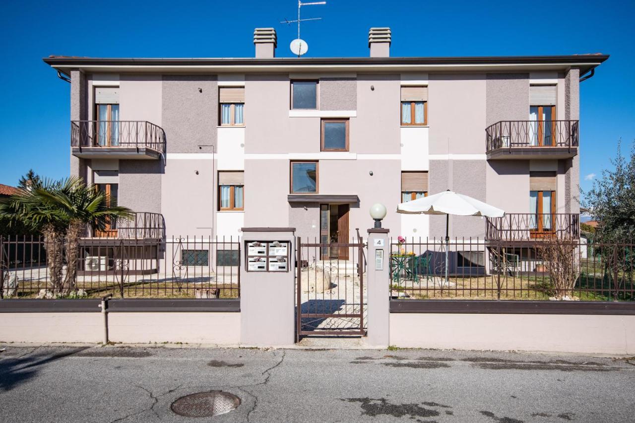 Isa Sirmione Apartments ภายนอก รูปภาพ