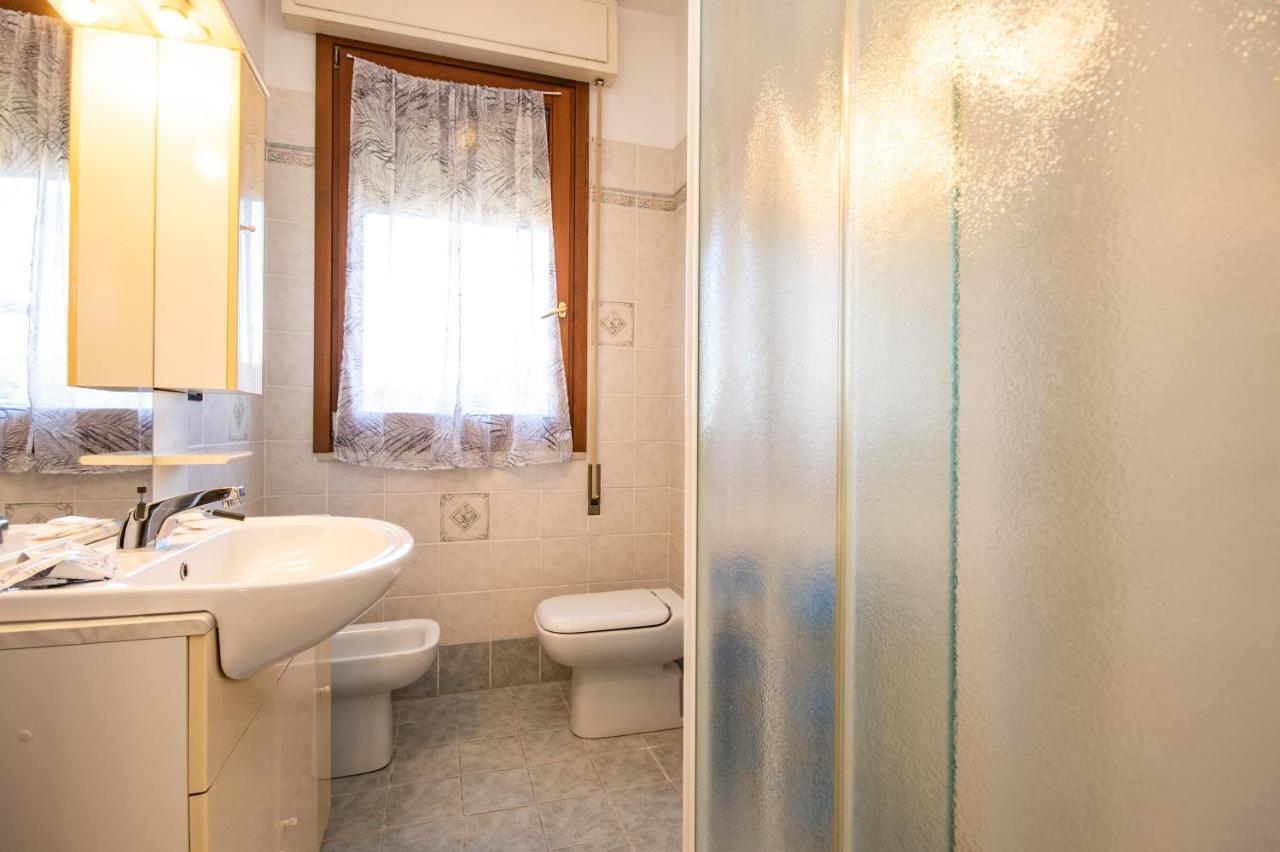 Isa Sirmione Apartments ภายนอก รูปภาพ